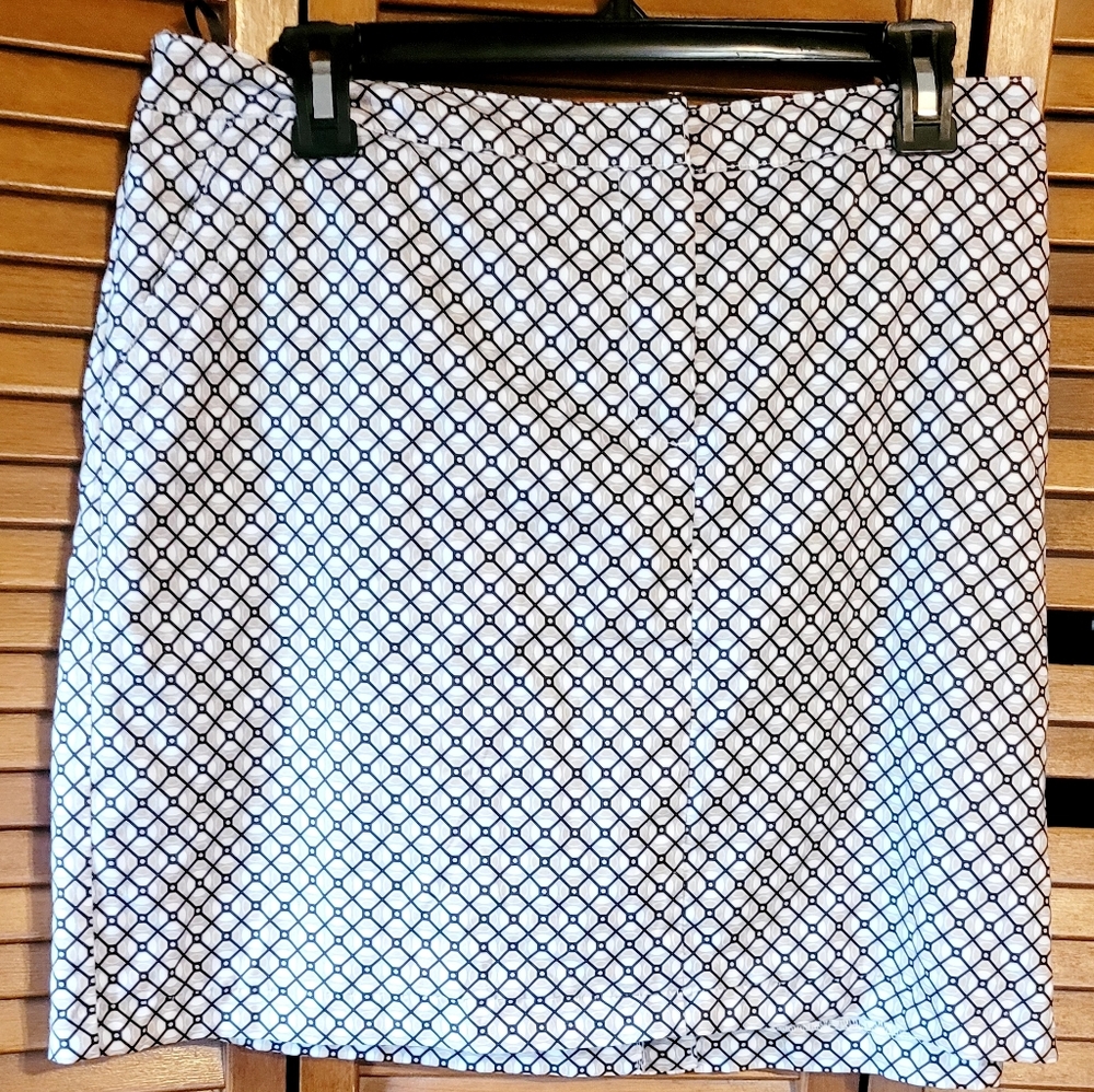 Black and White Geometric Pencil Skirt - Picture 1 of 7